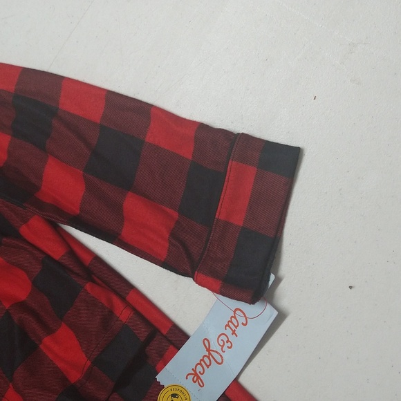 New! Kids' 2pc Button Up Pajama Set Buffalo Check - Cat & Jack™ Red M - Picture 4 of 16